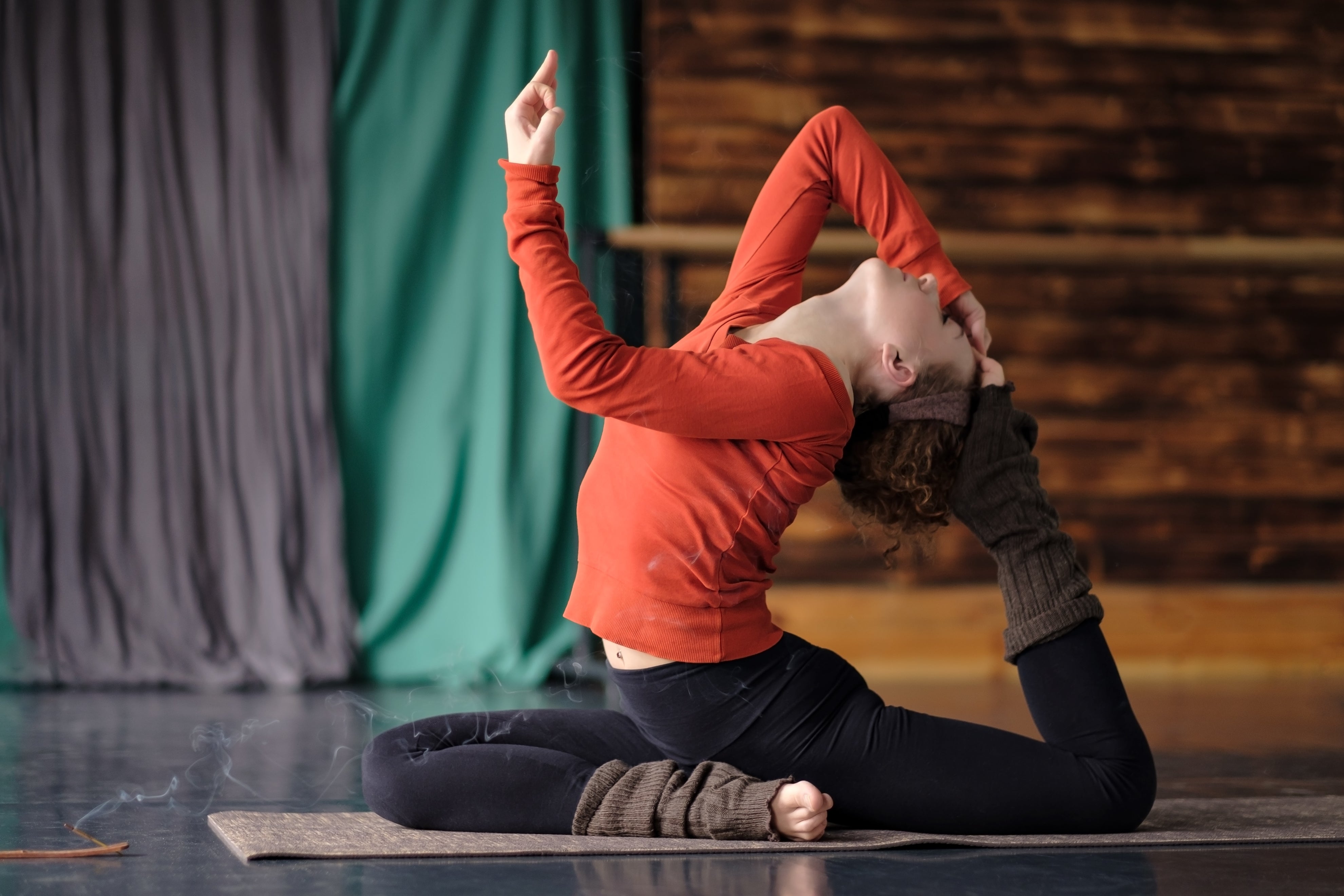 Yoga FAQs: Am I Too Inflexible for Yoga?